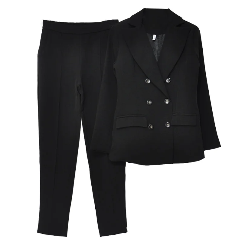 Traje chaqueta con botones y cuello entallado Traje chaqueta con botones y cuello entallado