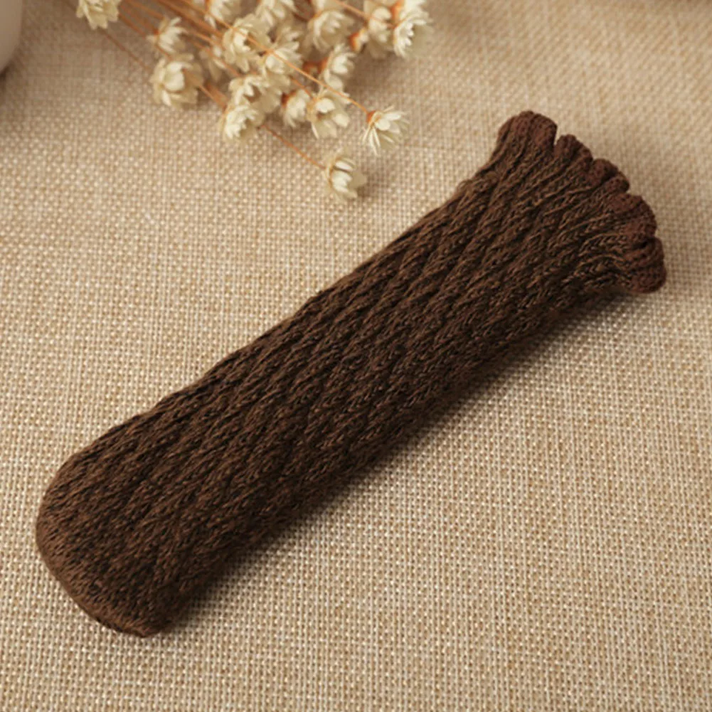 

16pcs/set Solid Furniture Socks Cute Reliable Chair Legs Reduce Noise Elastic Knitting Floor Protector Anti-slip Table