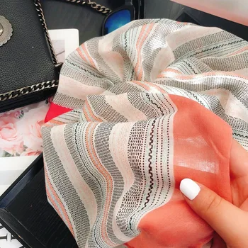 

2020 Spain Fashion Plain Ribbon Ombre Chain Tassel Viscose Shawl Scarf Women High Quality Pashmina Stole Bufandas Muslim Hijab