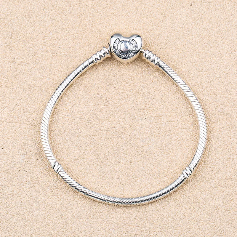 

S925 Fashion And Personality Pure Snowflake Bracelets Heart Bracelet Christmas Snowflake Bracelets Snake Bones Chain DIY Fixing