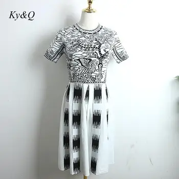 

Runway Vintage Women Brand Fashion Dress 2020 Spring Summer Slim Midi Embroidery Printed Short Sleeve Luxury Dress Clothes