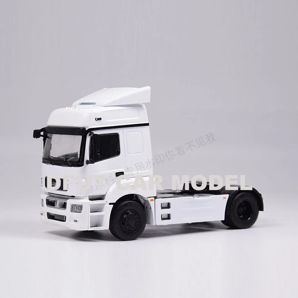 1:43 scale Alloy Toy Vehicles KAMAZ-5490 Russian truck Car Model Of Children's Cars Original Authorized Authentic Kids Toys | Игрушки и
