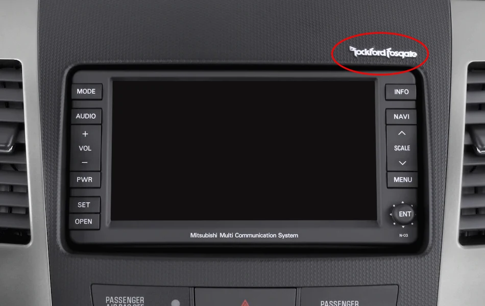 Rockford amplifer Outlander 05-12