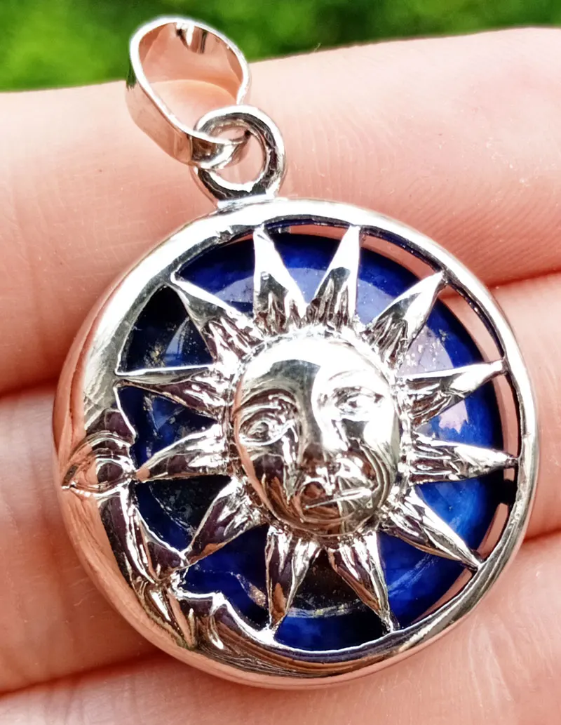 

Lapis Lazuli Stone SunFlower Pendant Gems Power Energy Reiki Healing Amulet