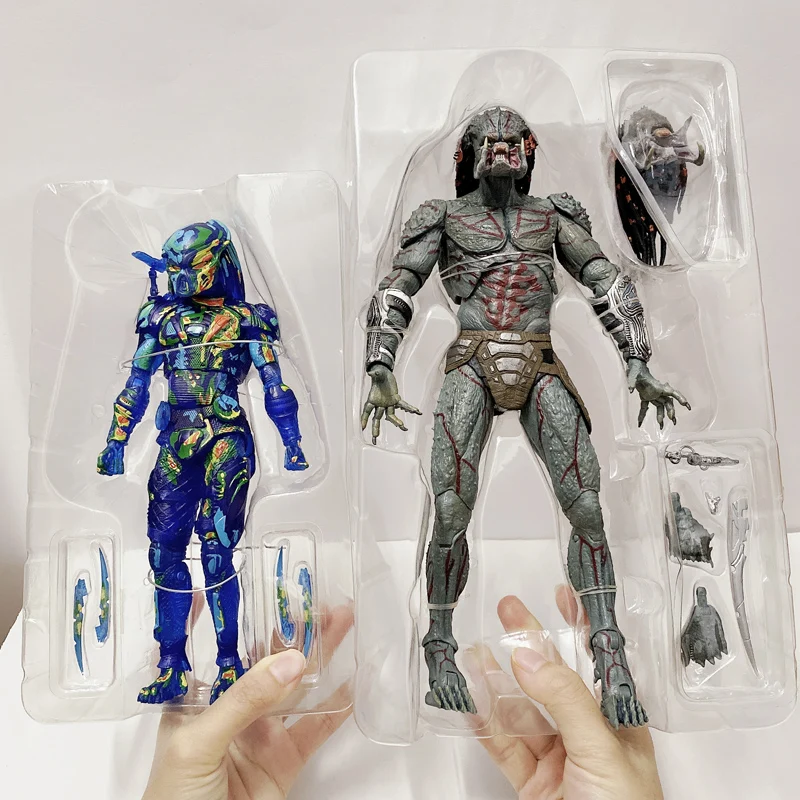 neca fugitive predator