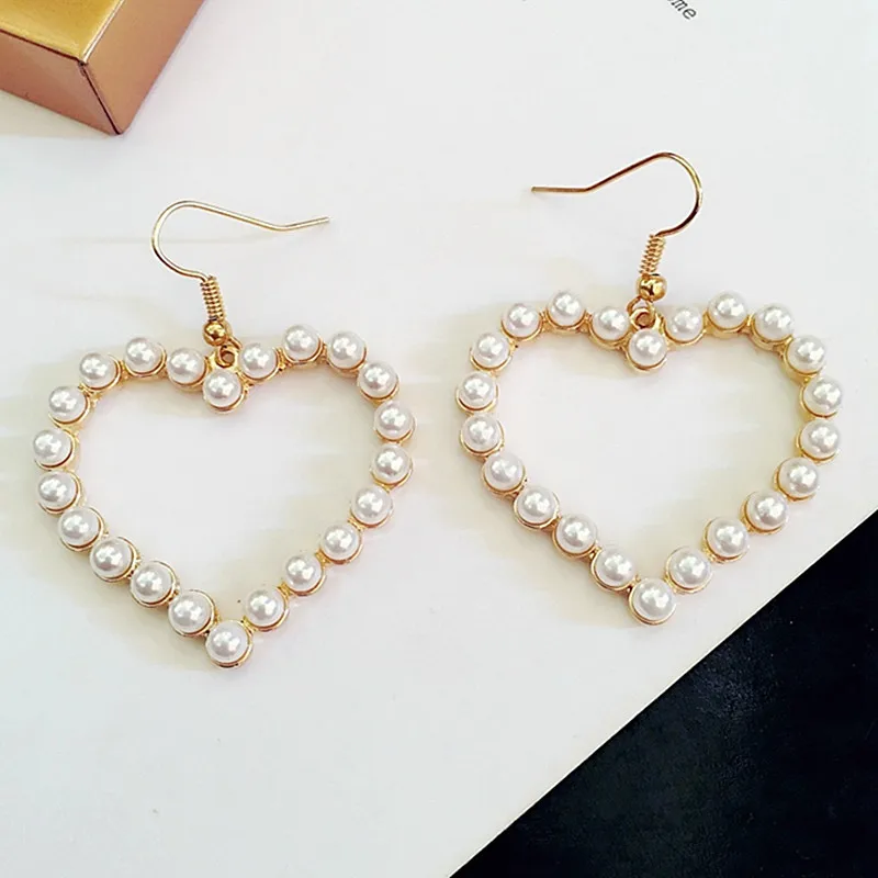 Drop Earrings Dangle Earrings Pearl Earrings Pendant Earrings Imitation Pearl Earrings for Women Hollow Heart Pendants Korean Drop Earrings Personality Hanging earrings boucle oreille femme