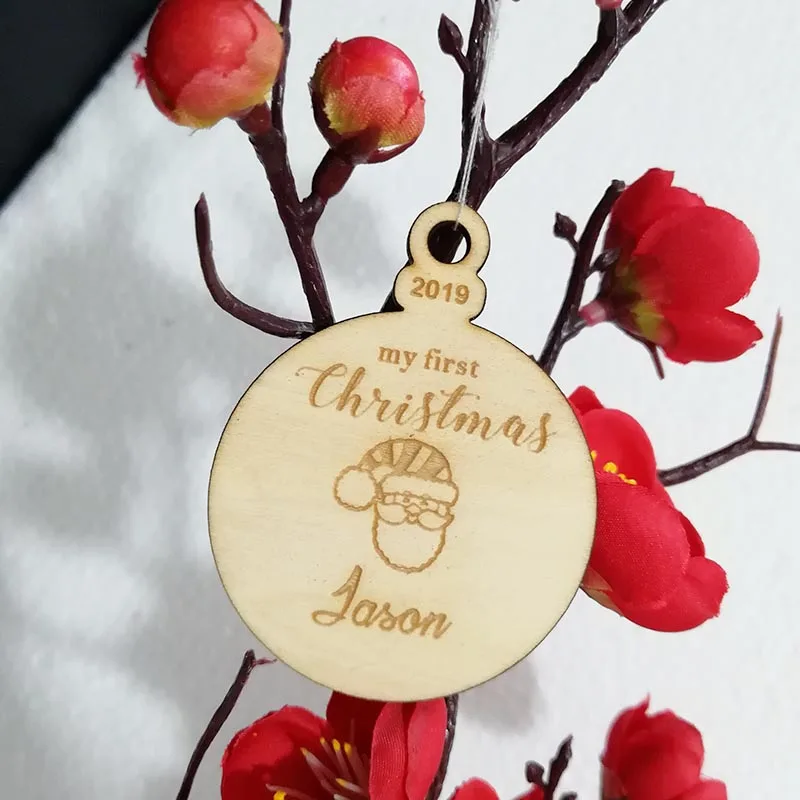 

Custom Name Santa Claus Christmas Ornament Personalized Christmas Bauble Ball Wooden Pendants with Name Christmas Tree Decor