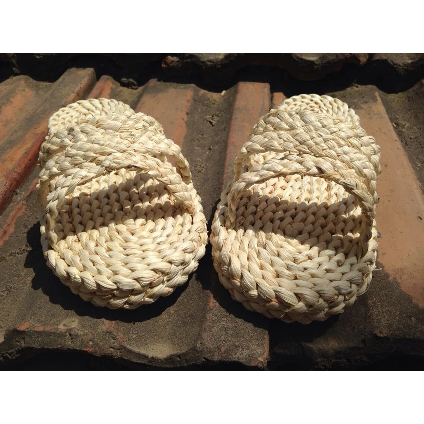 japanese straw slippers