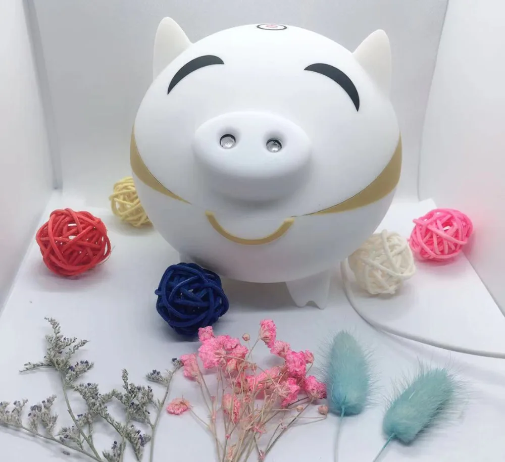 

2019 New Pig Shape Cartoon Air Humidifier Household Car Air Purifier Aroma Essential Oil Diffuser with LED Light for Home