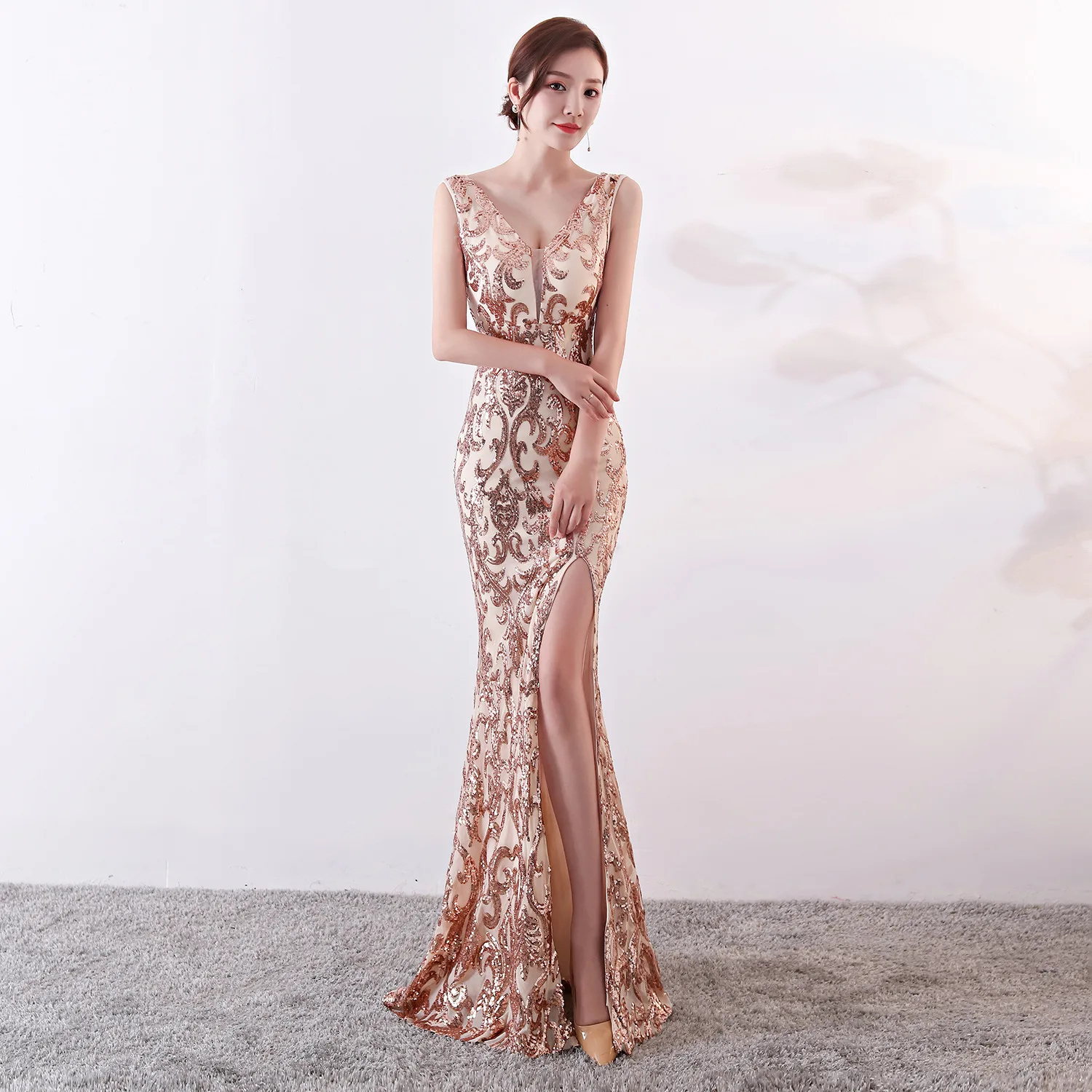Party Dress Zomer Vrouwen Gold Sequin Lange Slanke Fishtail Zilveren Jurk Sex Party Mode Gastheer Elegante Dames Jurken Zwart A096 Party Dress Zomer Vrouwen Gold Sequin Lange Slanke Fishtail Zilveren Jurk Sex Party Mode Gastheer Elegante Dames Jurken Zwart A096
