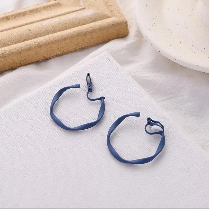 Fashion C Shape Hoop Clip on Earrings No Pierced for Women Party Wedding Luxury Fashion Geometric Circle Ear Clip hoop earrings ear clip earrings clip earrings ear clip