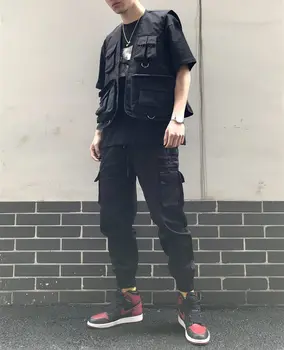 

2019 Military Multiple Pockets Cargo Vest Hip Hop Vest Men Dad Core Vest Sleeveless Jacket Gilet Men's Vest Streetwear