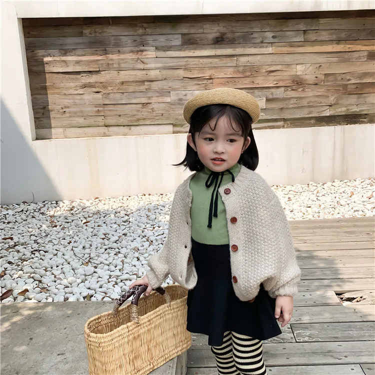 

Winter Autumn Baby Cardigan Sweaters 2019 New Girls Short Jacket Children Girls Baby Knitted Sweater 3 Colors Girl Warm Clothes