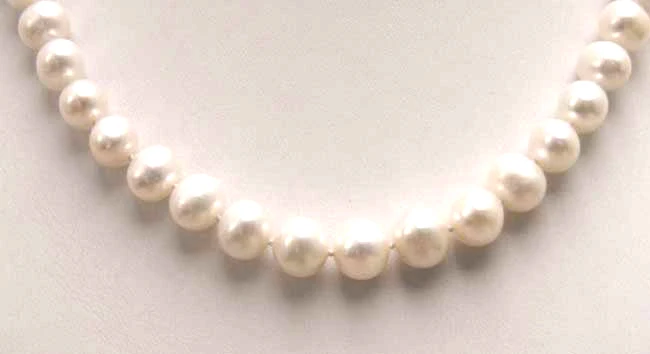 Qingmos Natural White Pearl Necklace for Women with 9-10mm Round Freshwater White Pearl Necklace 17