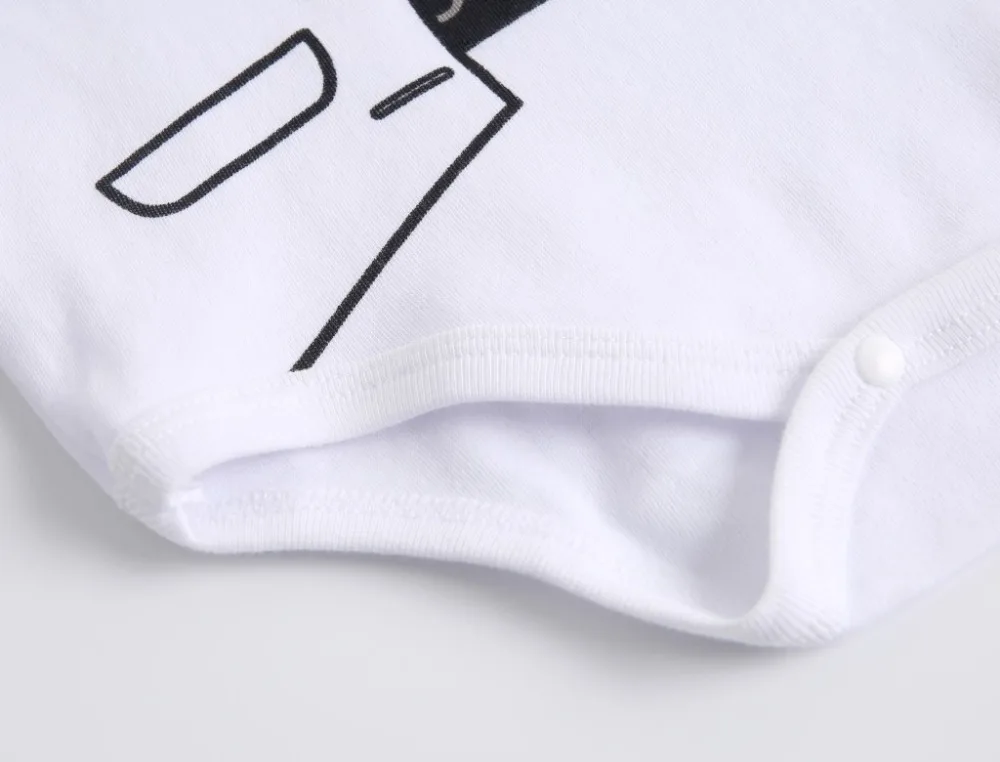 10865254844_207640937