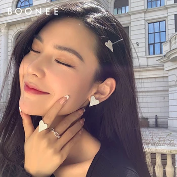 

Light luxury sweet Love Earrings and earrings the same super fairy peach heart ring girl