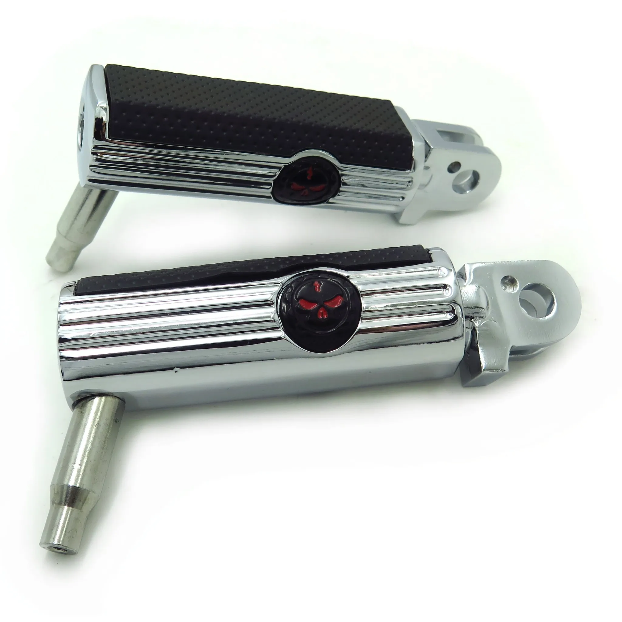 Aftermarket Skull Defiance подножки для 2004- Triumph Rocket All все модели(спереди