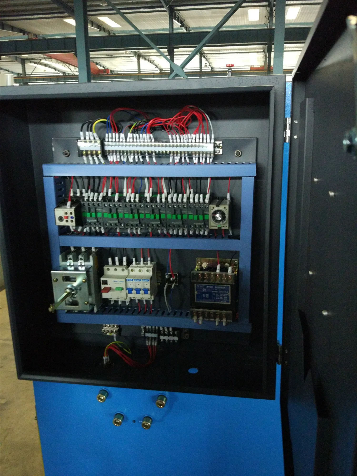 QC12k cnc качающийся гидравлический станок для резки металла с Заводской ценой