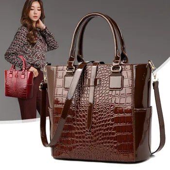 

2020 new women's bag crocodile pattern shoulder bag embossed large capacity versatile messenger bag