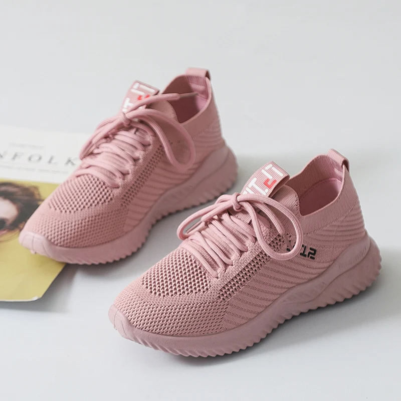 Женская спортивная обувь модная и универсальная черная женская удобная дышащая