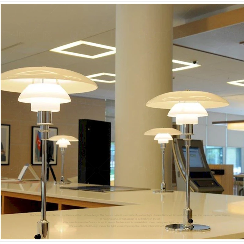 Креативная стеклянная настольная лампа, скандинавский промышленный дизайн, Настольный светильник для спальни, кабинета, офиса, художественный декор, светильник