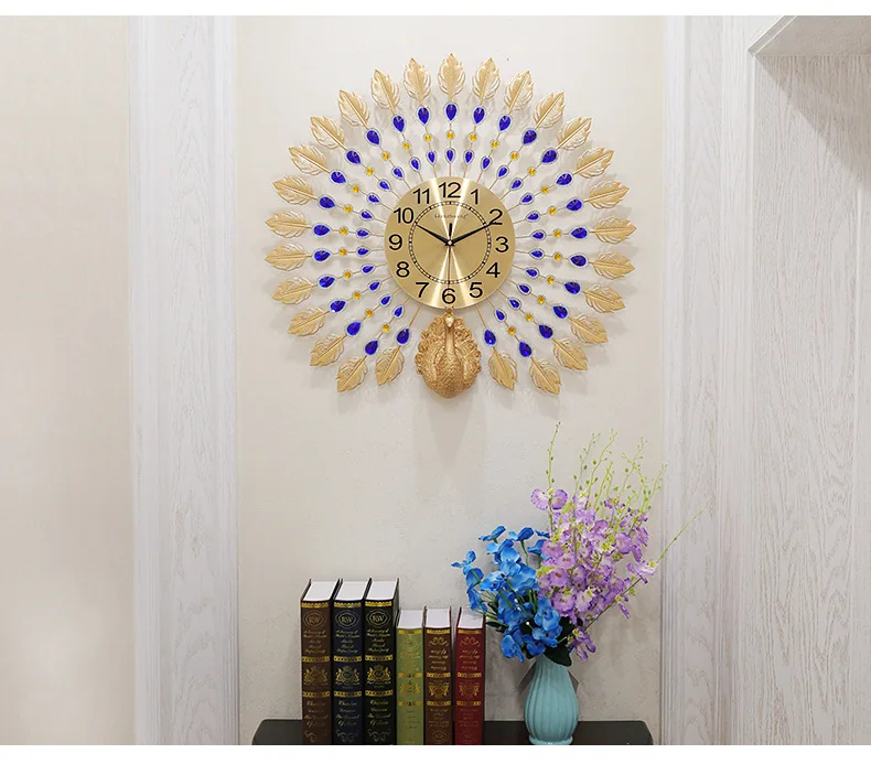 Lianzhuang Love Makeup Peacock Wall Clock Living Room Modern Clock Pocket Watch Mute Clock Quartz Clock zhuang shi zhong