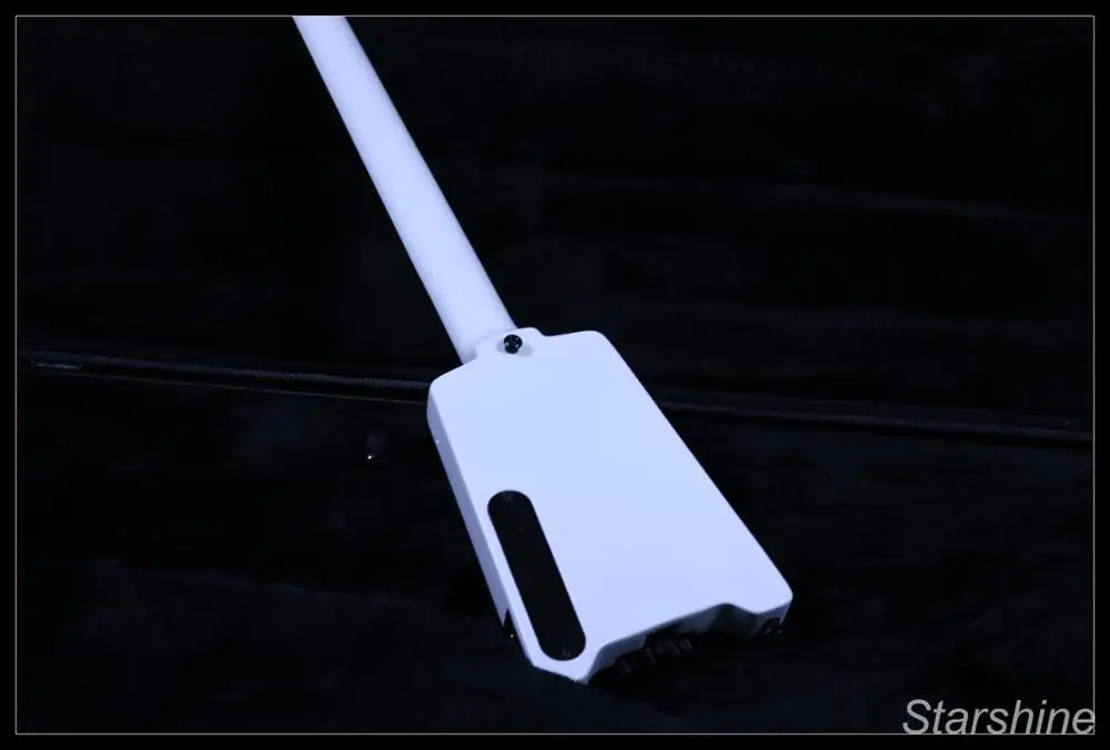 Плоская безголовая электрическая гитара цвет белый трямовый мост Фабричный