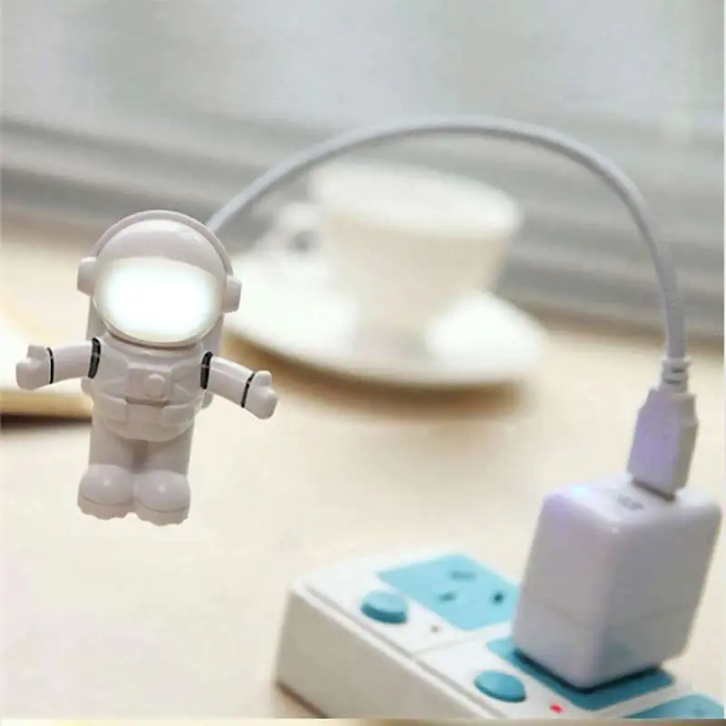 Светодиодная лампа для чтения креативный USB светильник космонавта портативный