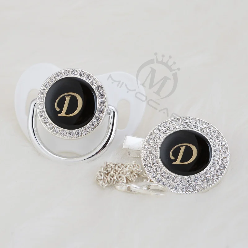 Chupeta e Chupeta Miyocar Nome Único Iniciais Preto Letra d Adorável Bling Clipe Conjunto Bpa Livre Manequim Design Ld-b Mod. 254755 3 adorável bling chupeta e chupeta clipe conjunto
