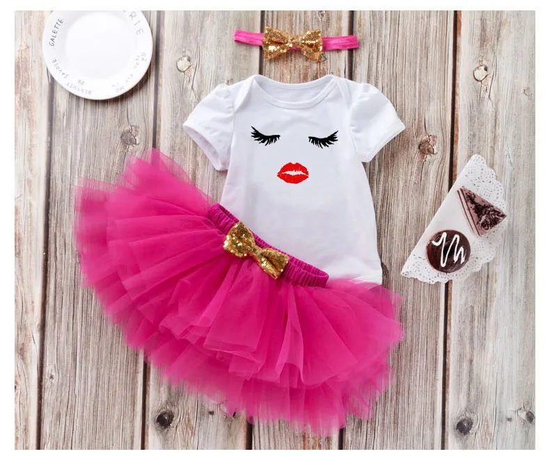 

Lips and Lashes Shirt Mommy and Baby Tshirts Matching Tops 2020 Fashion Summer Mom and Daughter Tee Family Look Print