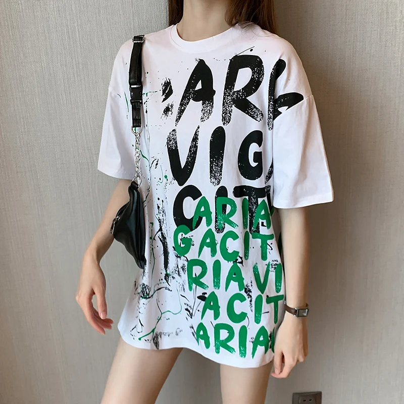 

Graffiti Alphabet Funny T Shirts Women 2020 Summer Loose Green White Woman Tshirt Top 100% Cotton Summer Oversized Shirt Women
