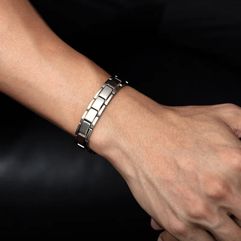 11940090583_1976137887