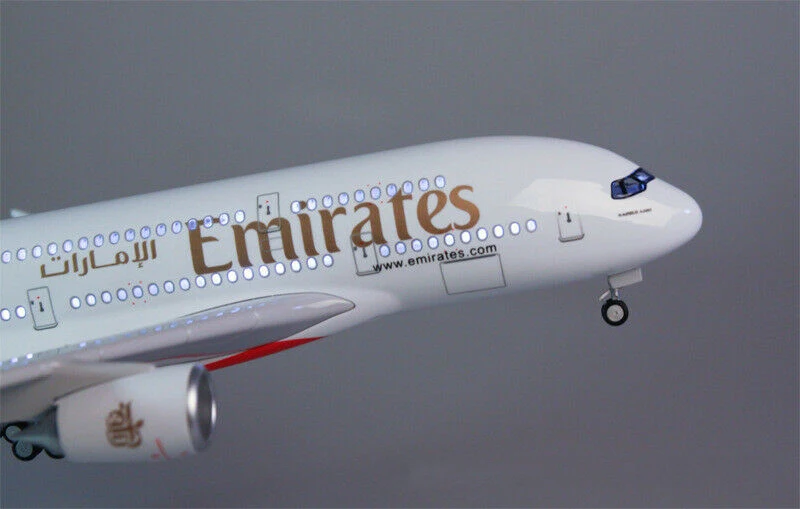 Emirates Airplane 1/160 светодиодный фонарь модель самолета A380 мини пассажирские игрушечные самолеты длиной 47 см отлитая модель самолета игрушки