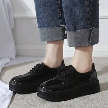 

Small black leather shoes 2020 spring and autumn new casual all-match platform large size flat shoes