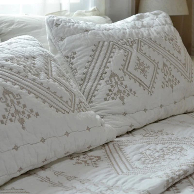 Комплект постельного белья из 3 предметов белый хлопковый комплект с вышивкой