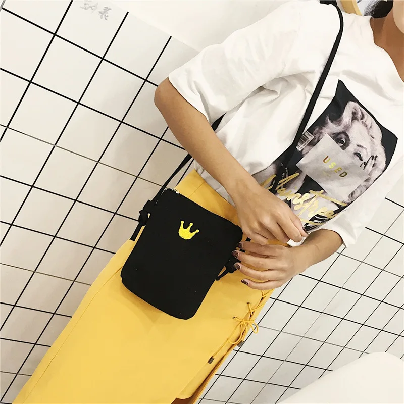 

2019 Summer Korean-style Cartoon Canvas Mobile Phone Bag Purse WOMEN'S Messenger Bag Mini Bag Fabric Mobile Phone Bag