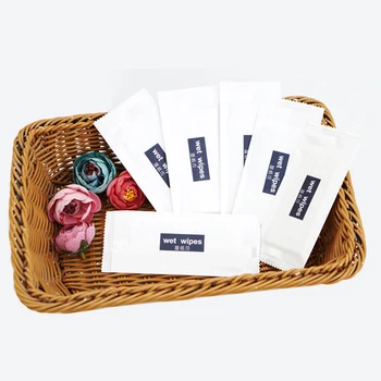 

200 Pcs Clean Skin Club-Bacterial Clean Wipes Disposable Non-Woven Wipes Organic Alcohol-Free Aloe Wipes