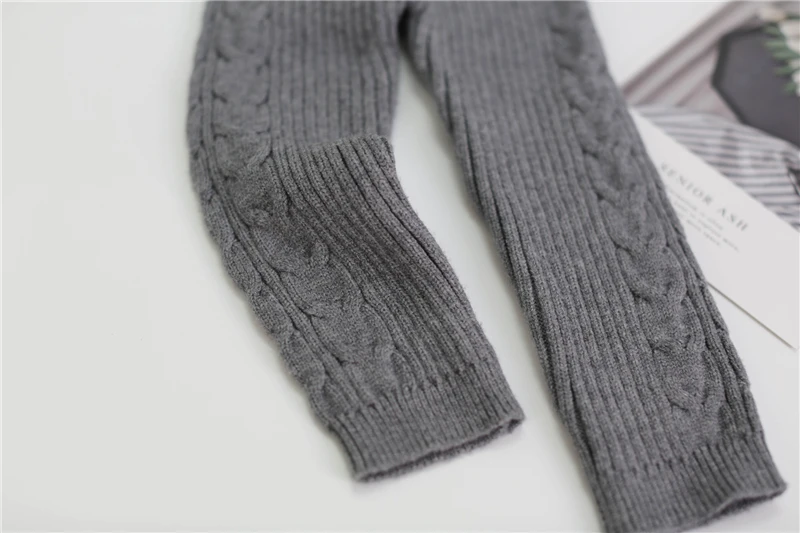 11833216228_1256229307