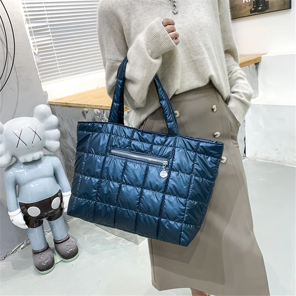 Рисунок 3 - Вместительная женская вместительная сумка