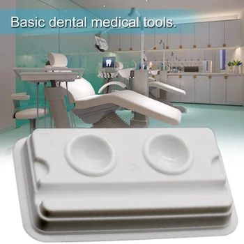 

2020 New 100PCs Professional Dentical Disposable Mixing Wells Mixing Trays White 2Holes mixing cup mixing wells