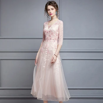 

Women plus size party dress new 2020 summer brand designer elegant beading pink cherry floral embroiery dresses pink