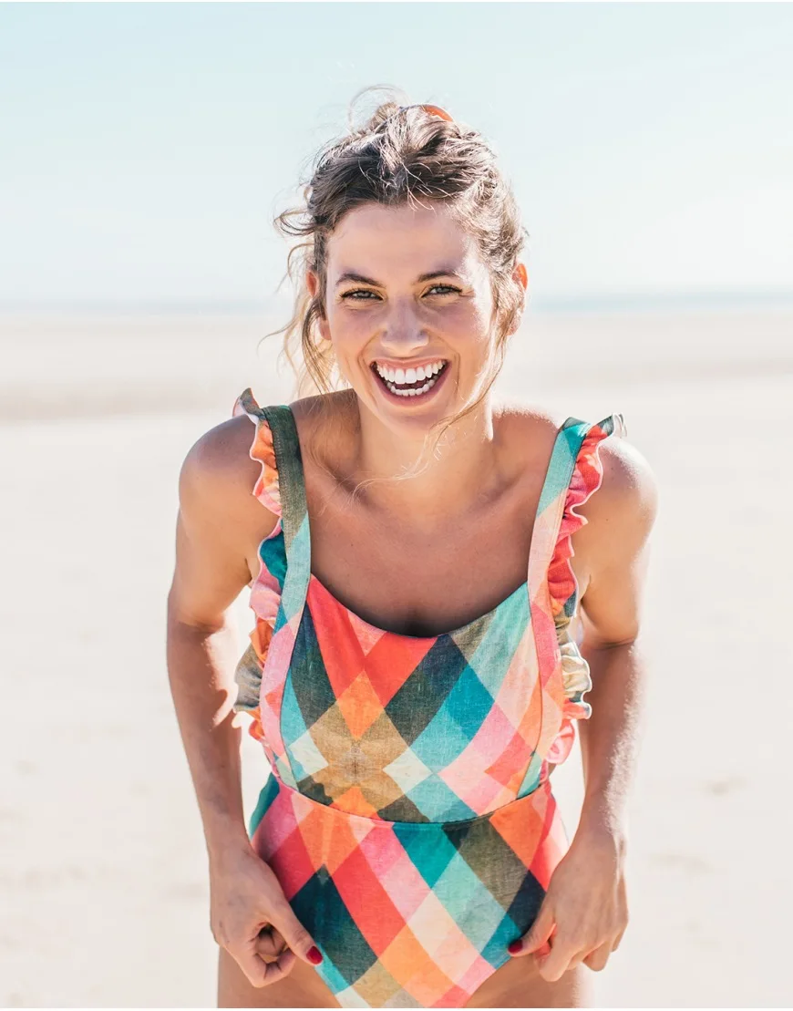 12022817323_1188077330