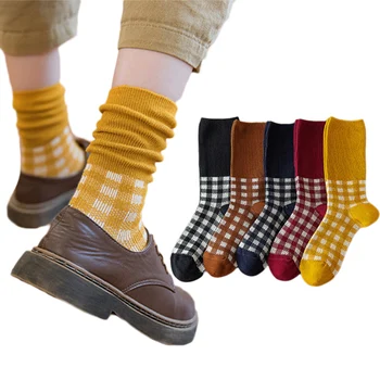 

Women Checkered Sweet Harajuku Retro Pile Cotton Socks Autumn And Winter Top Flanging Ladies Special Design Socks Elegant Socks