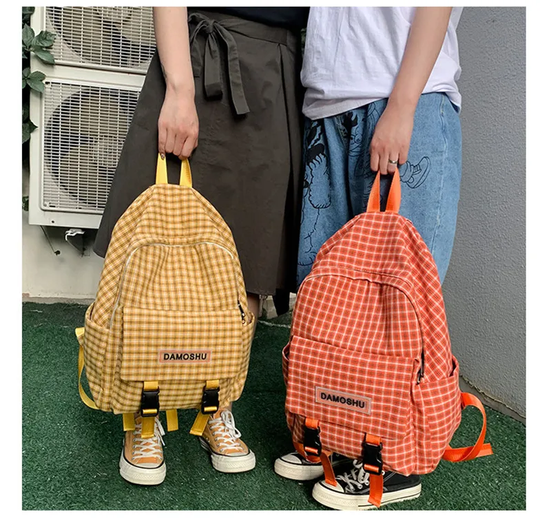 11280231805_2120928833