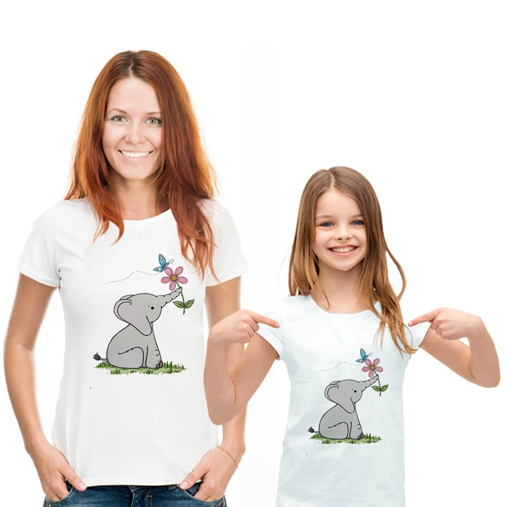 

Oversize Baby Daughter Mommy and Me Clothes New T-shirt elephant and Flower Family Look Kids Clothes T shirt Summer Tshirt