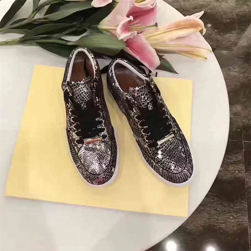 Женская обувь; женские кроссовки; scarpe donna; Разноцветные; chaussures femme; на шнуровке; zapatos mujer; коллекция года; женская обувь на плоской подошве; на низком каблуке