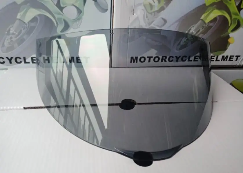 New motorcycle helmet men and women motorcycle helmet winter warm helmet with tail