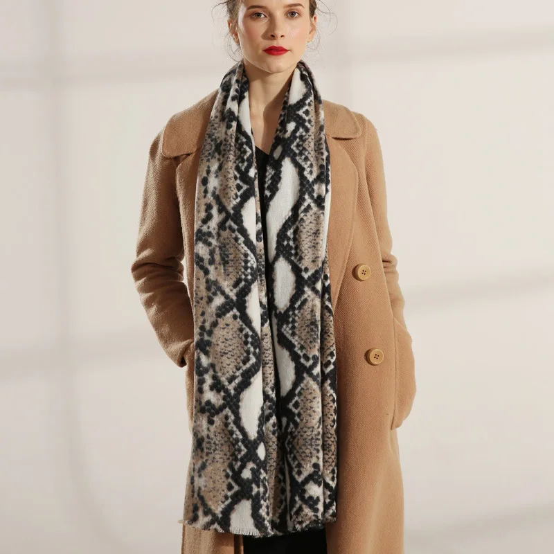 Snake Pattern Warm Scarf Ladies Temperament Fashion Thickening Animal Printed Autumn Winter 80*190CM Long High Quality Shawls