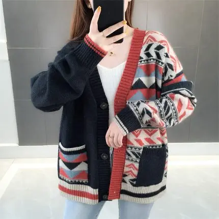 

2020 Autumn and Winter Matching Large Pocket Long-Sleeved Button Jacket Knitted Cardigan Women Loose Literary V-neck Sweater