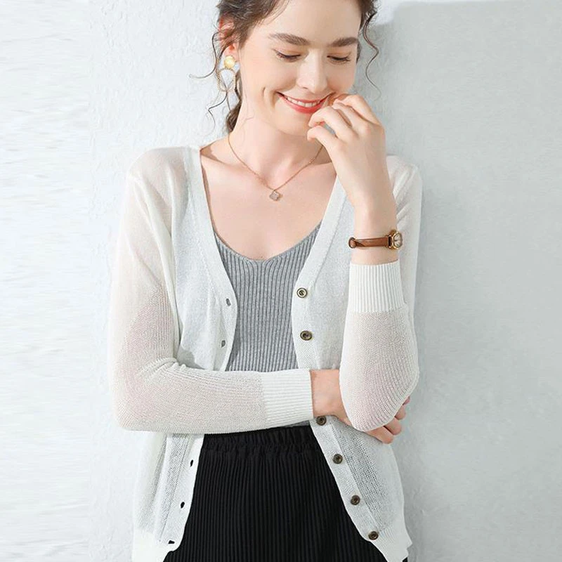 summer v neck sweater